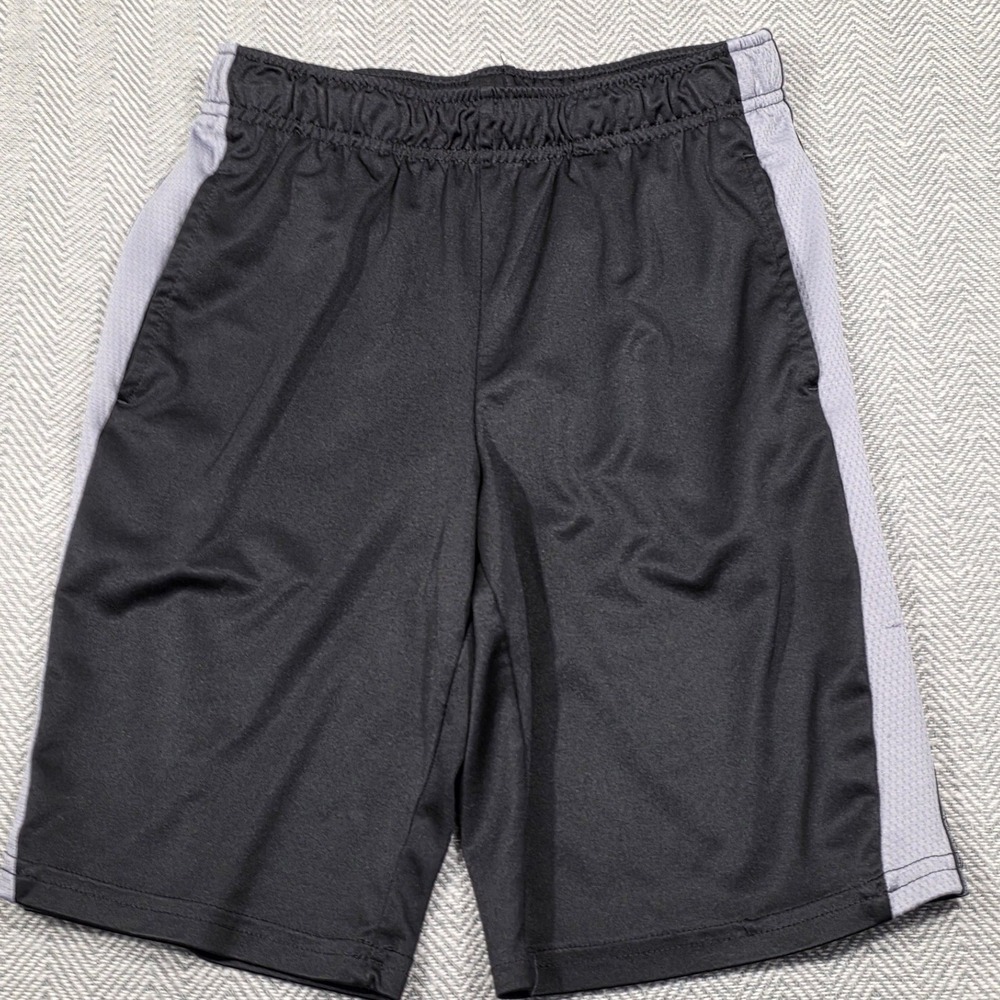 Tek Gear DryTek Boys Athletic Shorts Black Grey Mesh Side Stripe Size M 10/12